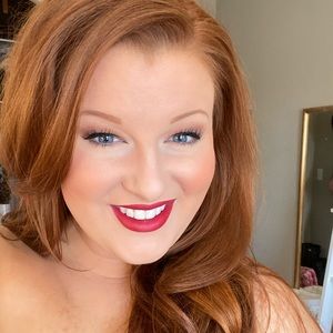 Meet your Posher, Lindsay